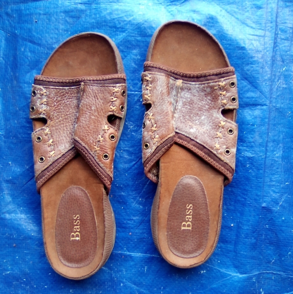 Bass Brown Leather Sandals